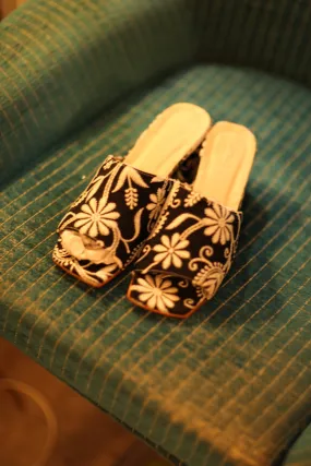 EMBROIDERED SILK MULES REEMA